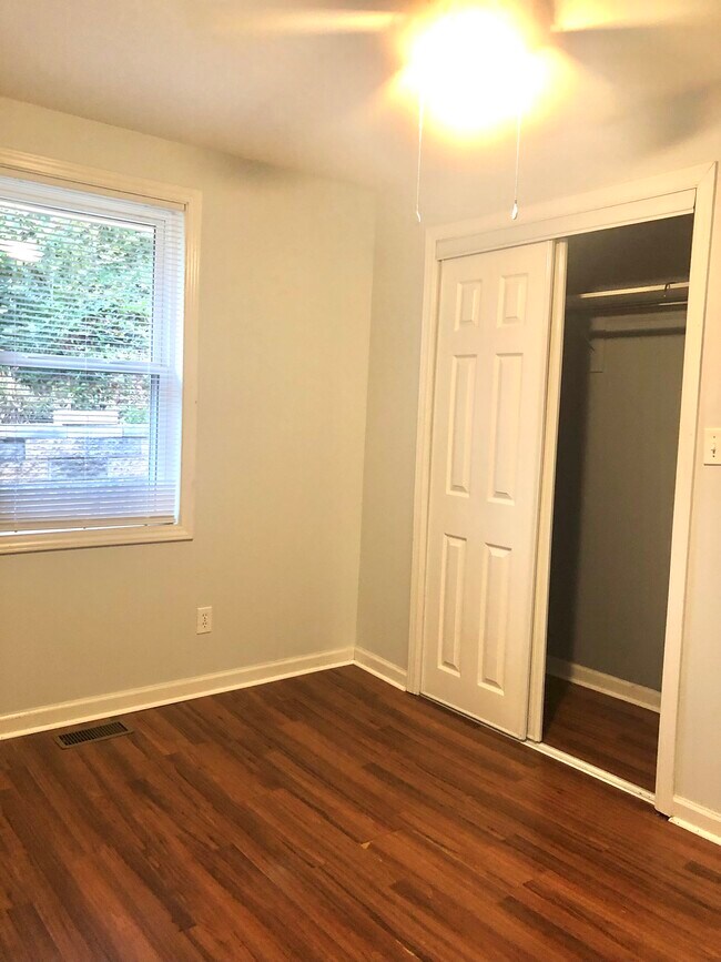 Foto del edificio - 1744 McGee St