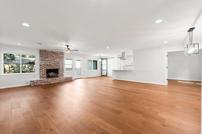 Foto del edificio - 2535 Southwick St