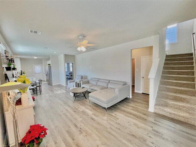 Building Photo - 25558 Woodmere Spur Ln