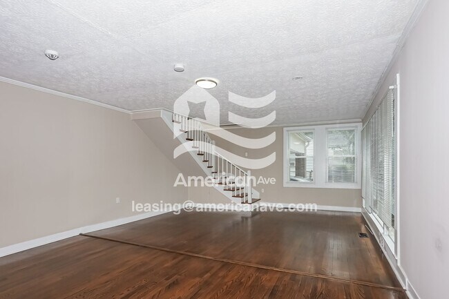 Foto del edificio - 2312 Golden Camp Rd