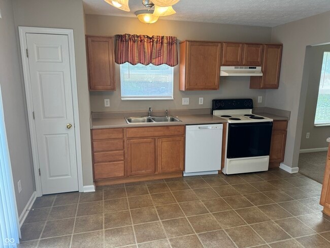 Building Photo - 4703 Eva Ct