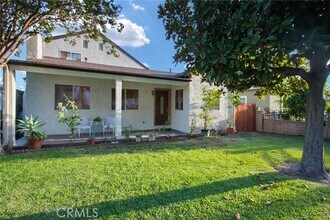 Building Photo - 246 E Cypress Ave