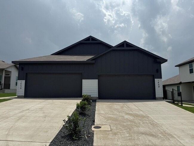 Building Photo - 145 Schrader Dr