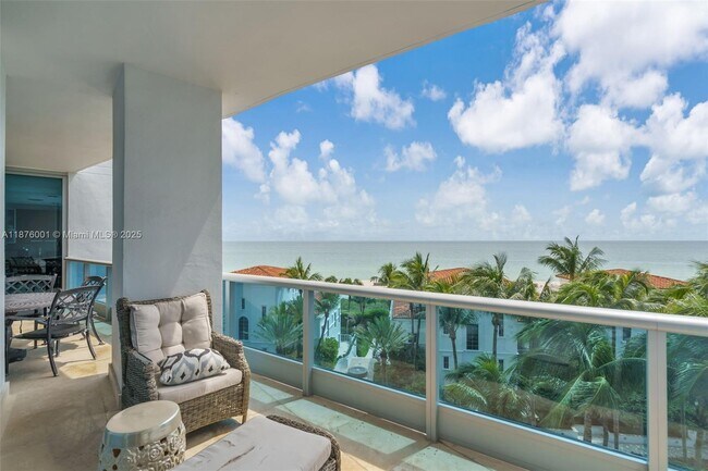 Foto del edificio - 5959 Collins Ave