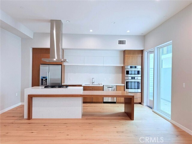 Foto del edificio - 1729 S Barrington Ave