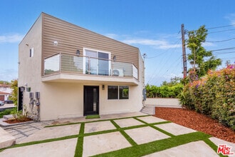 Building Photo - 2139 Kerwood Ave