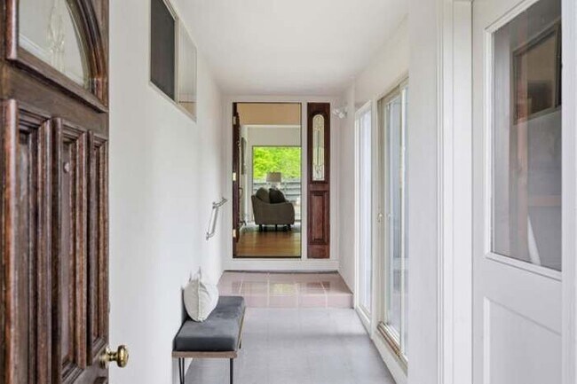Foto del edificio - 2821 Oakmont Dr