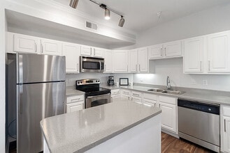 Building Photo - Park Haven West Arlington