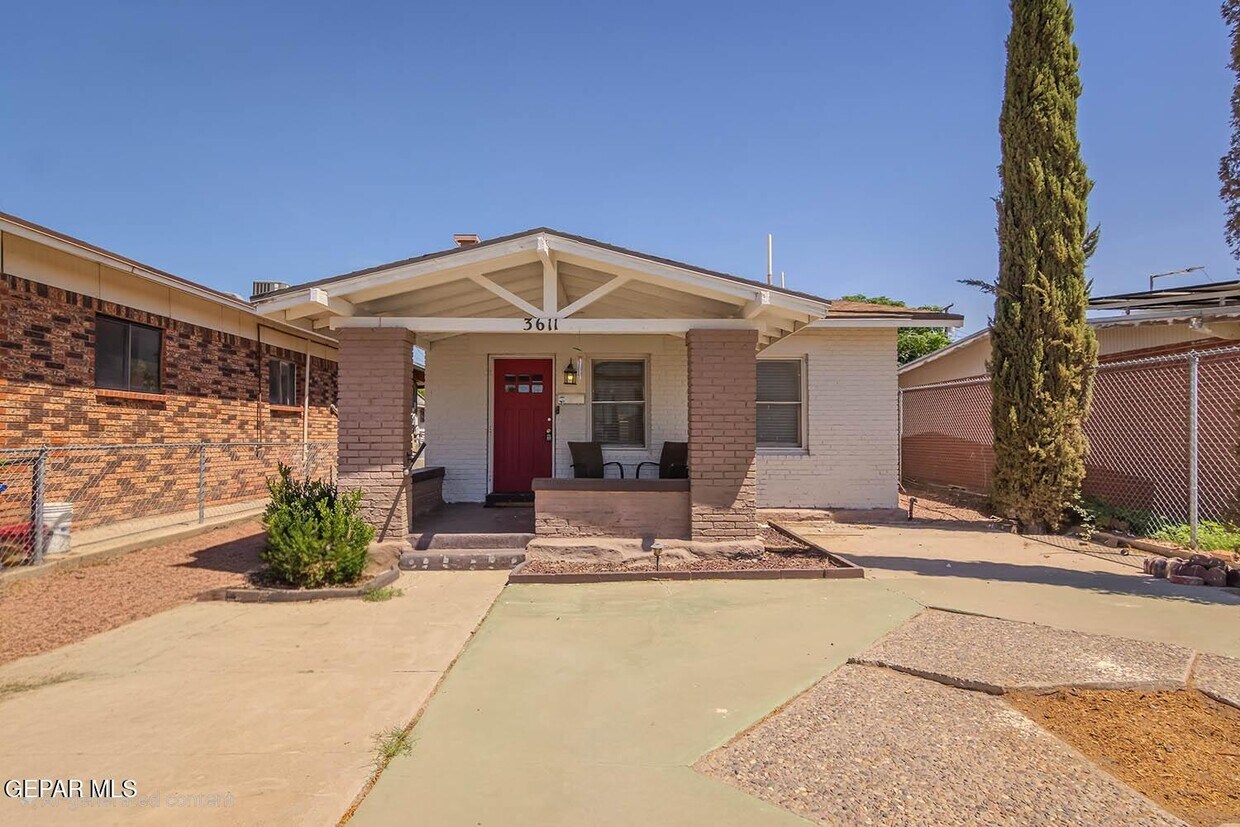 Foto principal - 3611 Yandell Dr