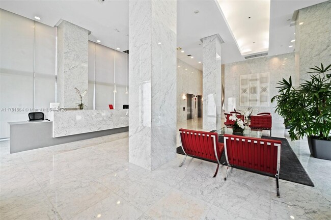 Building Photo - 1627 Brickell Ave
