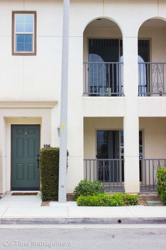 Primary Photo - 2 br, 3 bath House - 2950 E 19th Street Un...
