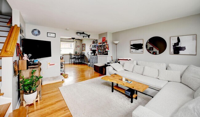 Foto del edificio - 1870 Northwest Blvd