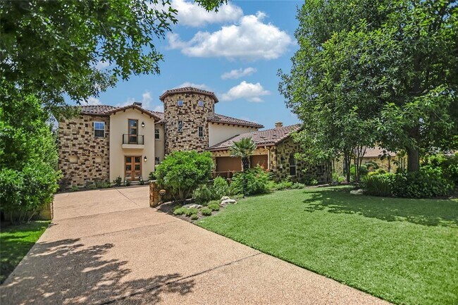 Building Photo - 211 Jack Nicklaus Dr