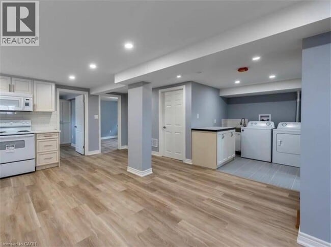 Building Photo - 431 E 36th St