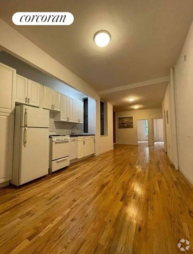 Building Photo - 346 E 78th St