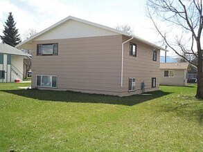 Building Photo - 1409 Stoddard St