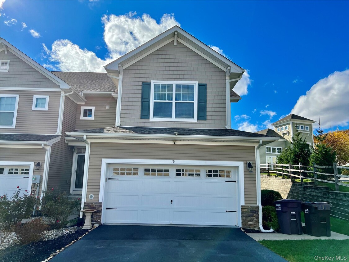 Foto principal - 19 Highrose Ridge Way