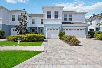 Building Photo - 3040 Via Sienna Cir