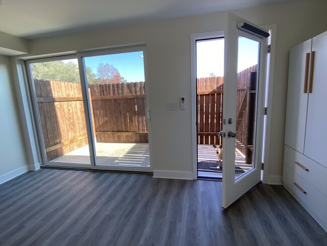 Foto del edificio - 6228 Syracuse Ln