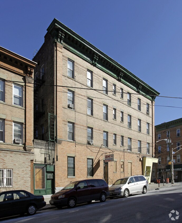 Foto del edificio - 2201 Summit Ave