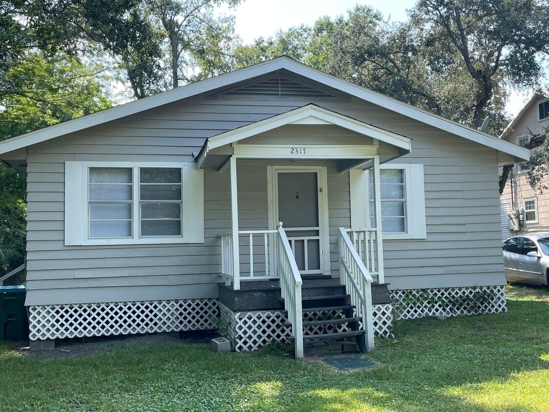Foto principal - 2317 18th Ave