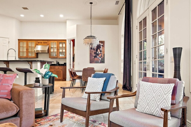 Building Photo - 36 W Dove Wing Dr