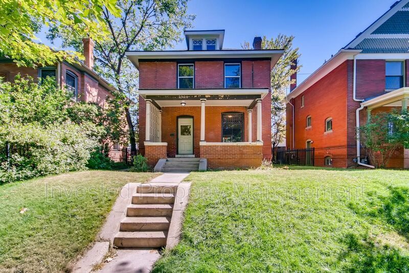 Photo - 2924 Vine Street