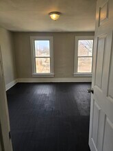 Building Photo - 55-57-57 W Parkwood Ave