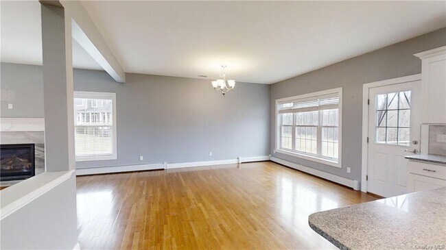 Building Photo - 39 Paradise Valley Ln