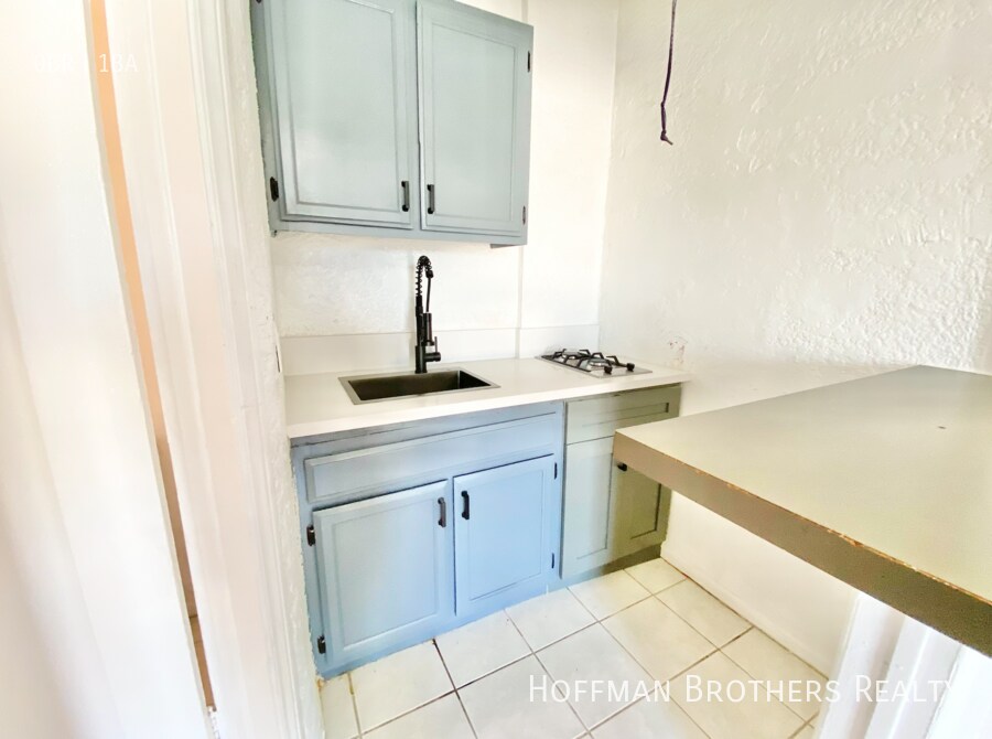 Foto del edificio - 1121 S Norton Ave