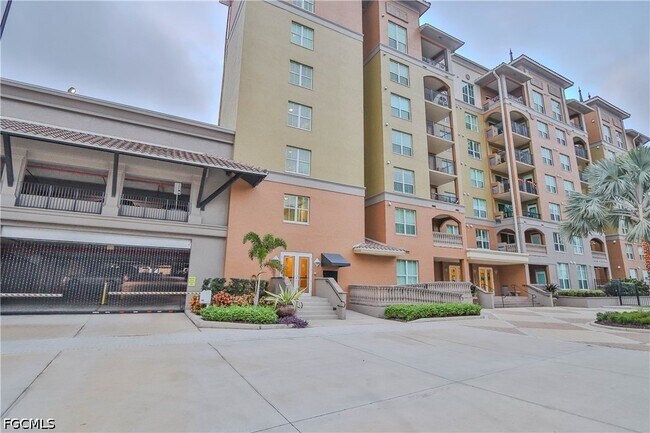 Building Photo - 2825 Palm Beach Blvd