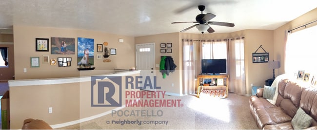 Building Photo - "Beautiful 4 Bedroom House For Rent" - Not furnished