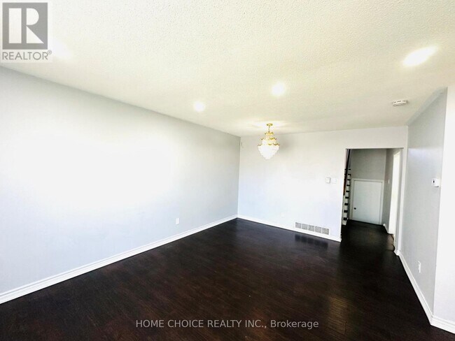 Building Photo - 130 Earnscliffe Cir