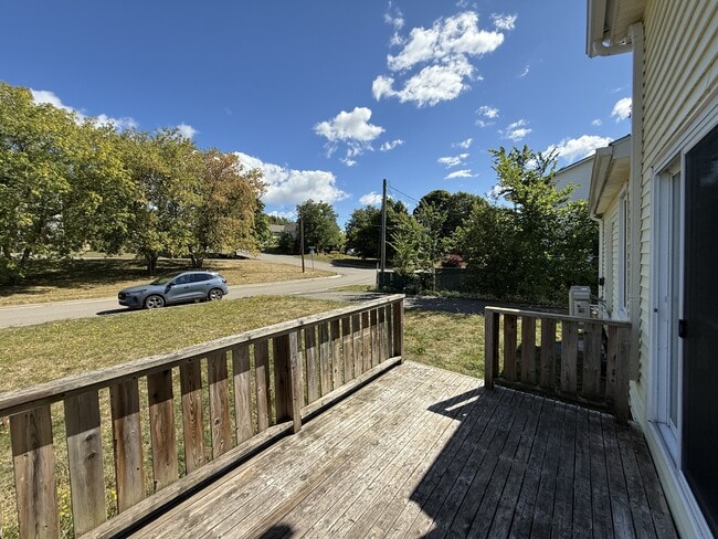 Building Photo - 41 Lockwood St