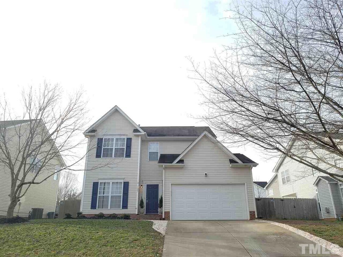 Primary Photo - 1127 Fieldstone Dr