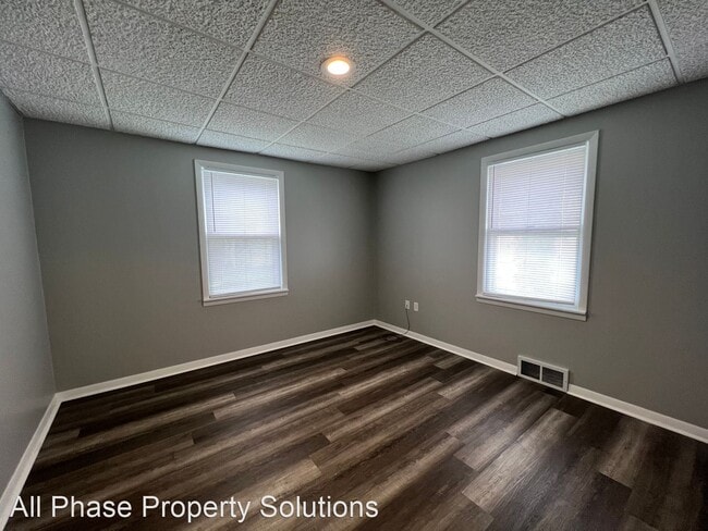 Building Photo - 2 br, 1 bath House - 1718 Locust