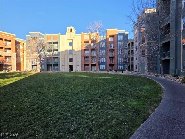 Building Photo - 62 E Serene Ave