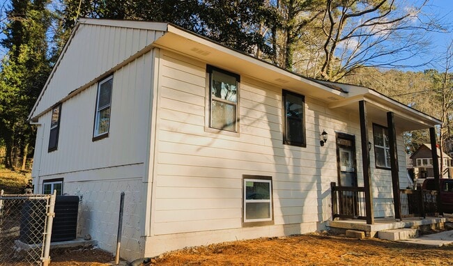 Building Photo - 6454 Boca Grande Blvd