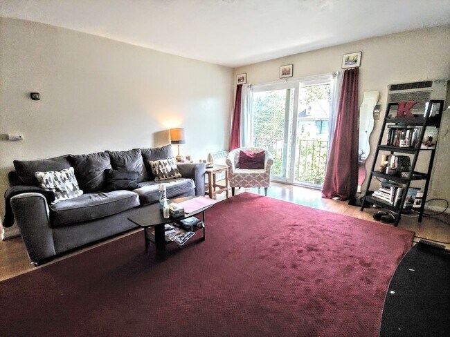 Building Photo - 180 Mountain Ave