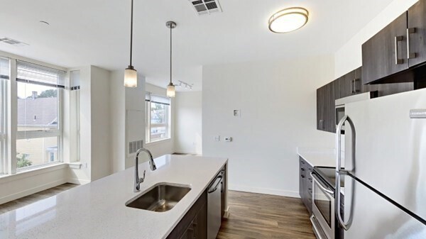 Foto del edificio - 180 Eastern Ave