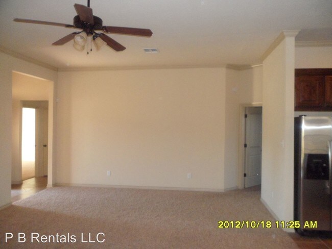 Building Photo - 2315 SW 44th St