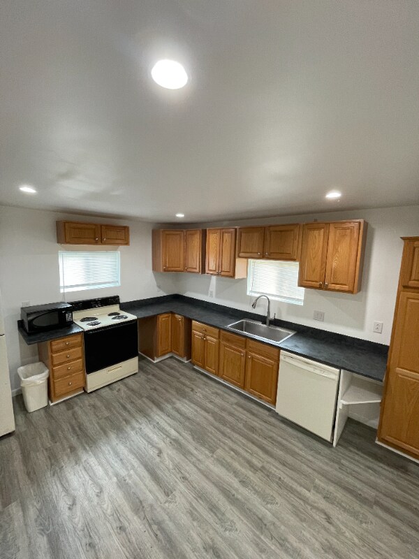 Foto del edificio - 909 Jefferson St
