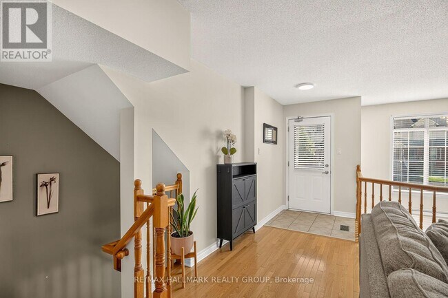 Photo du bâtiment - 4437 Harper Ave