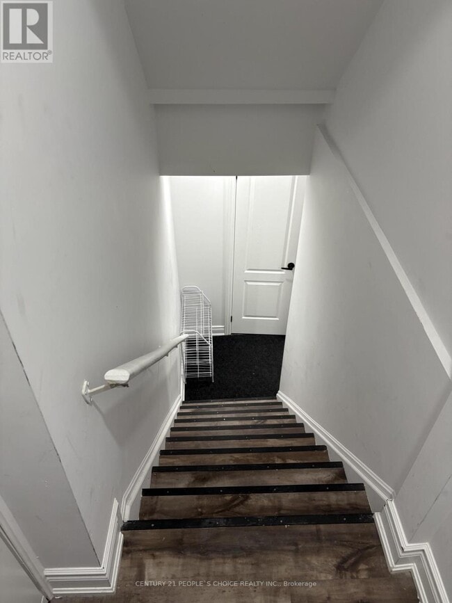 Building Photo - 23 Knotty Pine Ave