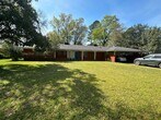 Primary Photo - Gorgeous Broadmoor 3 Bedroom Home