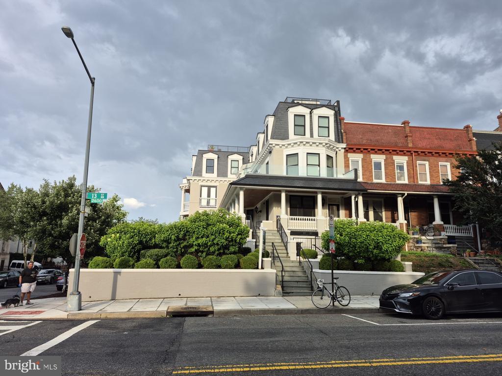 Primary Photo - 1248 Fairmont St NW