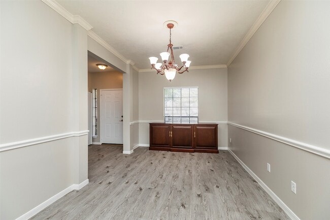 Foto del edificio - 13110 Mills River St