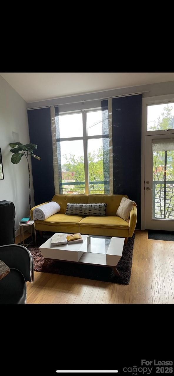 Foto del edificio - 115 E Park Ave