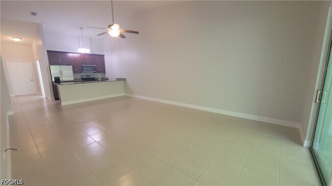 Foto del edificio - 3208 SW 17th Pl