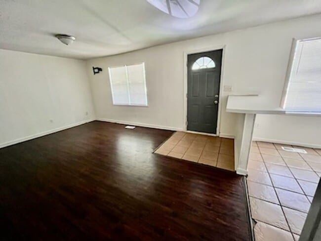 Building Photo - 1/2 Off First Month Move in Special in For...